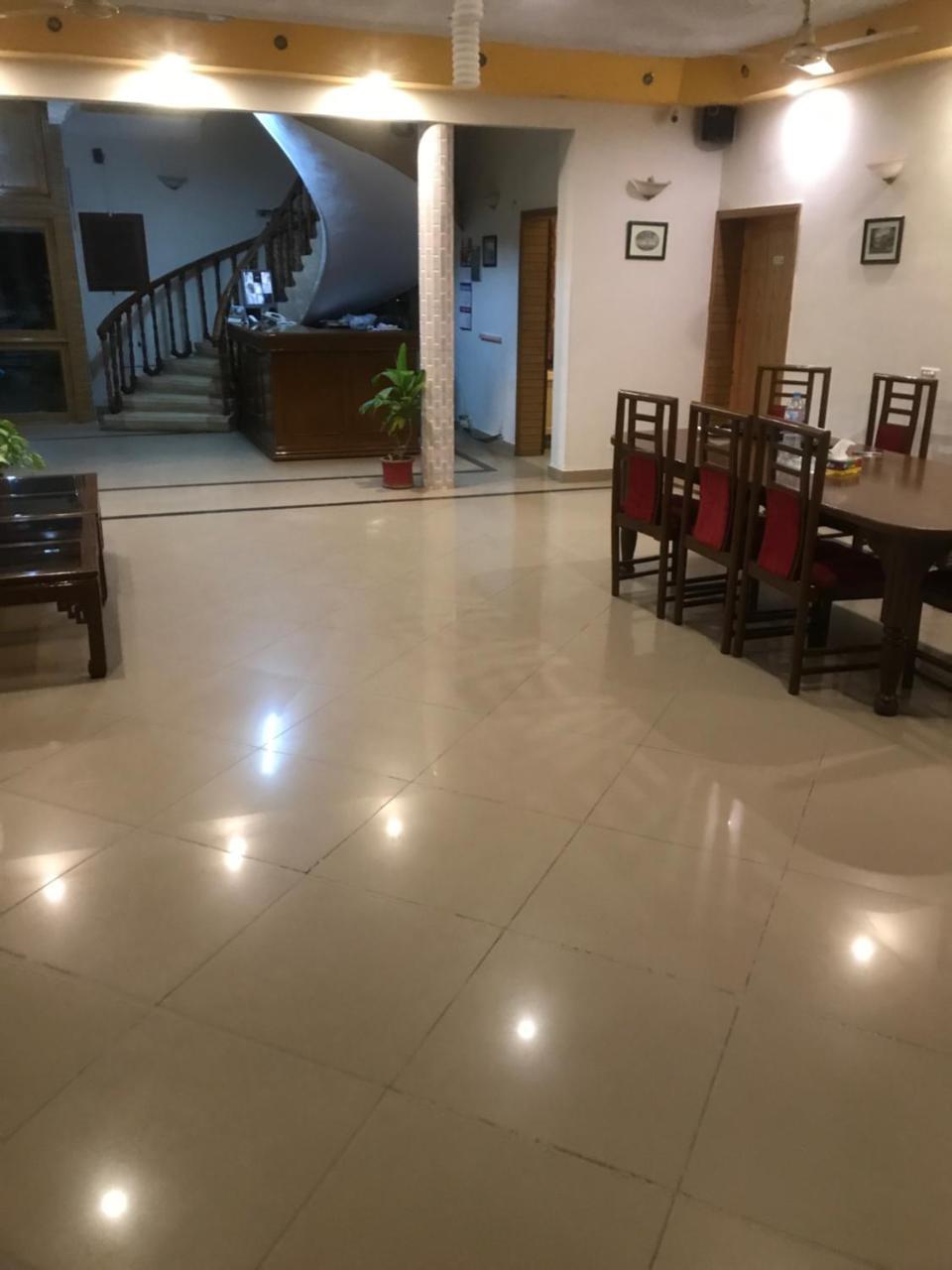 New Shelton Guest House Ісламабад Екстер'єр фото